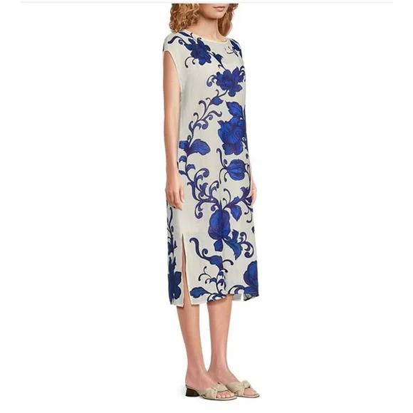 Johnny was Camila floral print round neck short sleeve side slit shirt dress